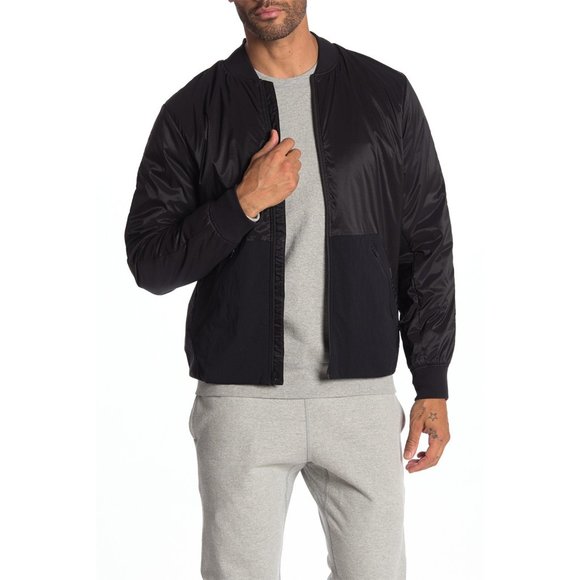 nike essential men's running jacket